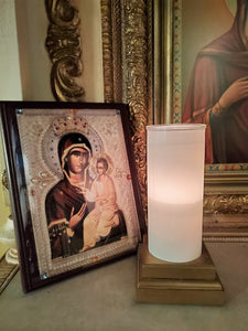 Icon of Theotokos (Znamenie – Kursk Root Icon), candle placement
