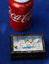 Load image into Gallery viewer, Russian Lacquer Box &quot;Troyka&quot;
